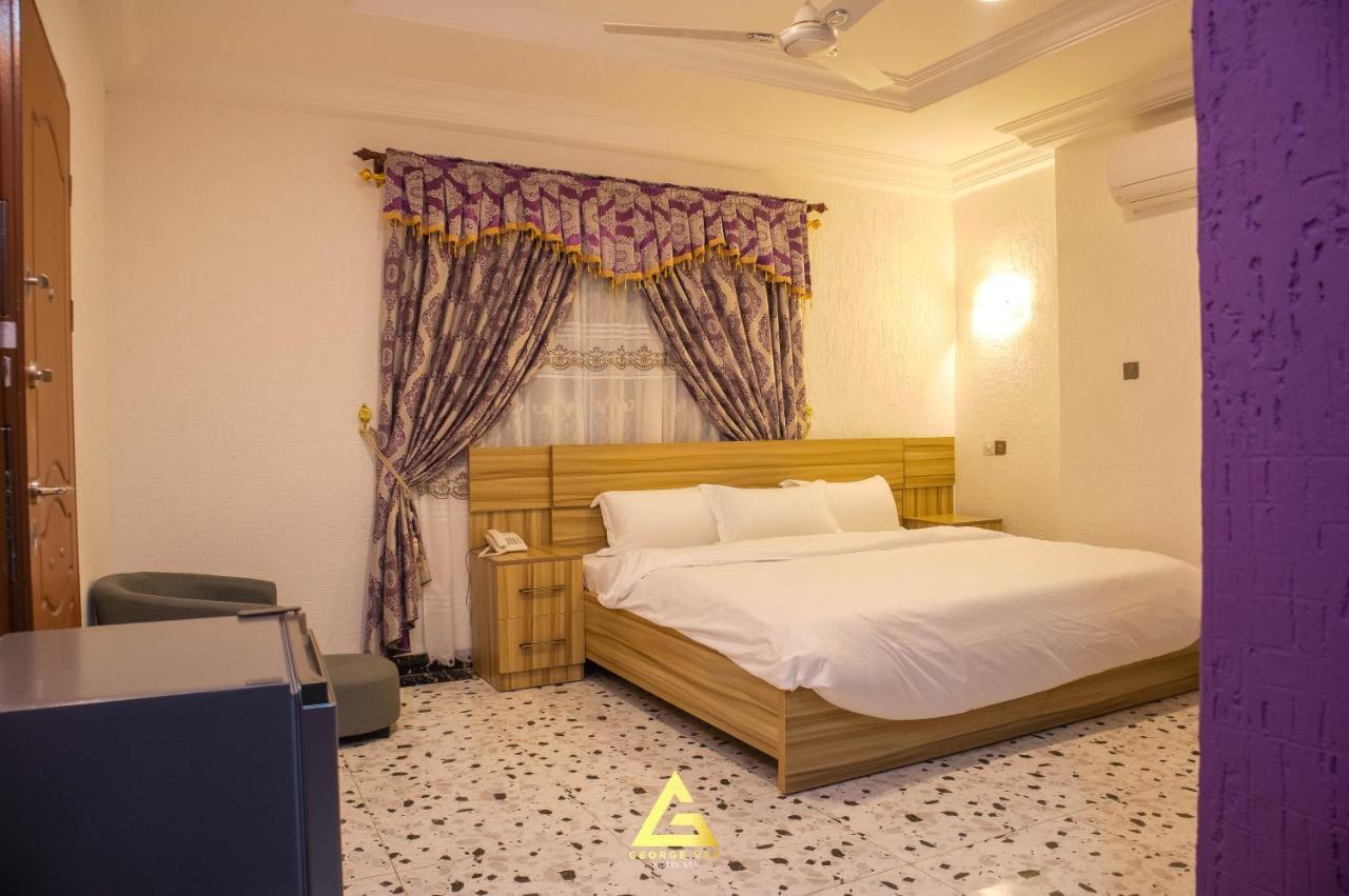 George Vee Hotel Ltd Kumasi Exterior photo